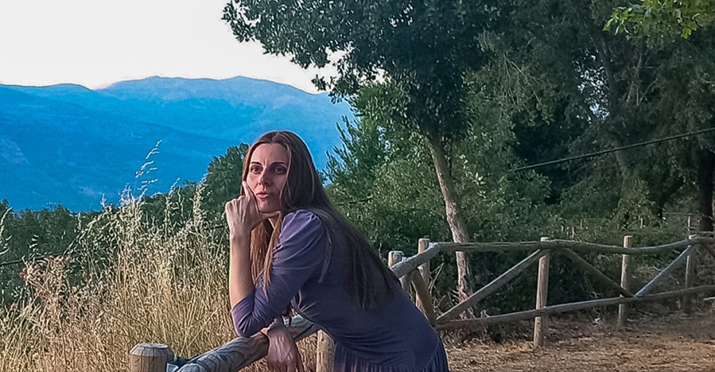 KUFIYA en el ABISMO&nbsp;PLENO